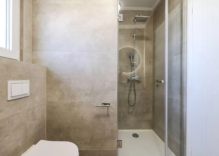 Beautiful In بريفلاكا