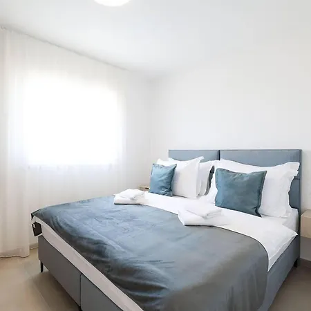 Lovely In With House Sea View *