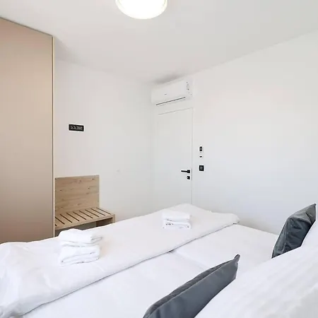 Διαμέρισμα Lovely In With House Sea View *
