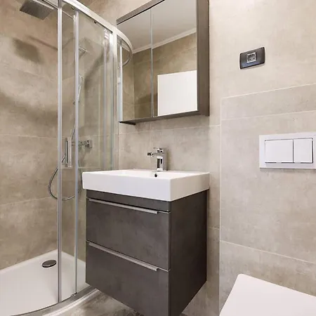 Апартаменты Lovely In With House Sea View